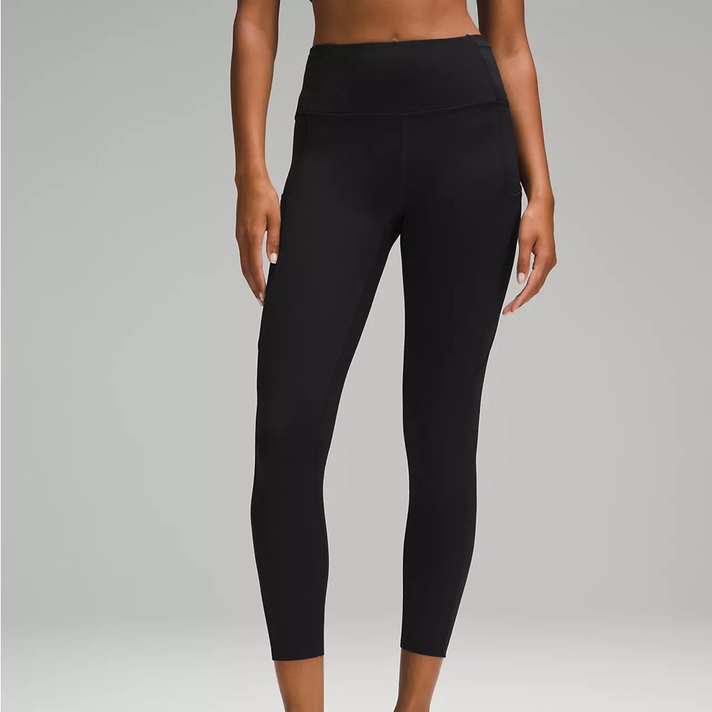 Lululemon Run Fast & Free 7/8 tights II black leggings‎ size 4 like new